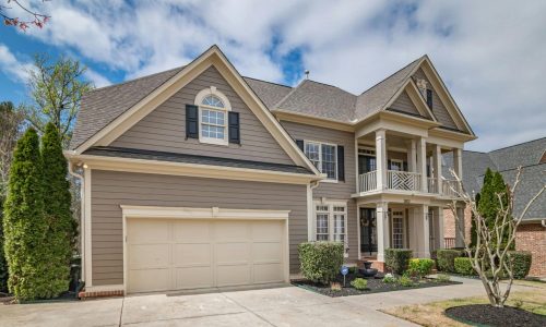 How Long Does Siding Last on a House? Lifespan by Material and Maintenance Tips