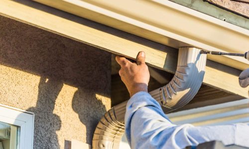 How to Choose the Right Gutter Size for Your Home